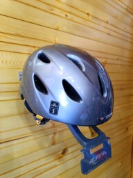 PRILBA GIRO SILVER 52-56CM
